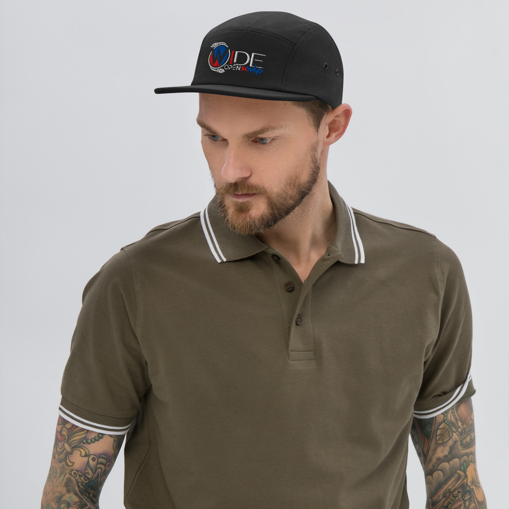 Five Panel Cap "Crimson Depths Collection"