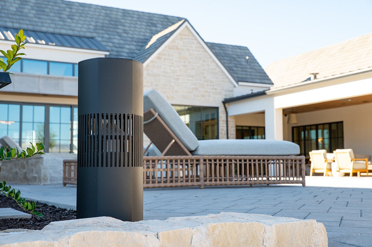 Luxury Bollard Spkr, 6in Sub, 360deg 4.5in 8hm/70v, Silver